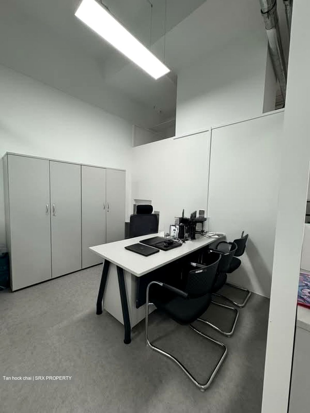 Woods Square (D25), Office #604753701